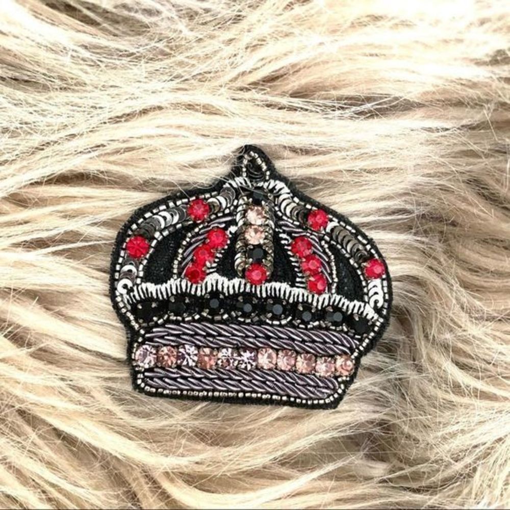 NICOLE MILLER Crown Patch‎
